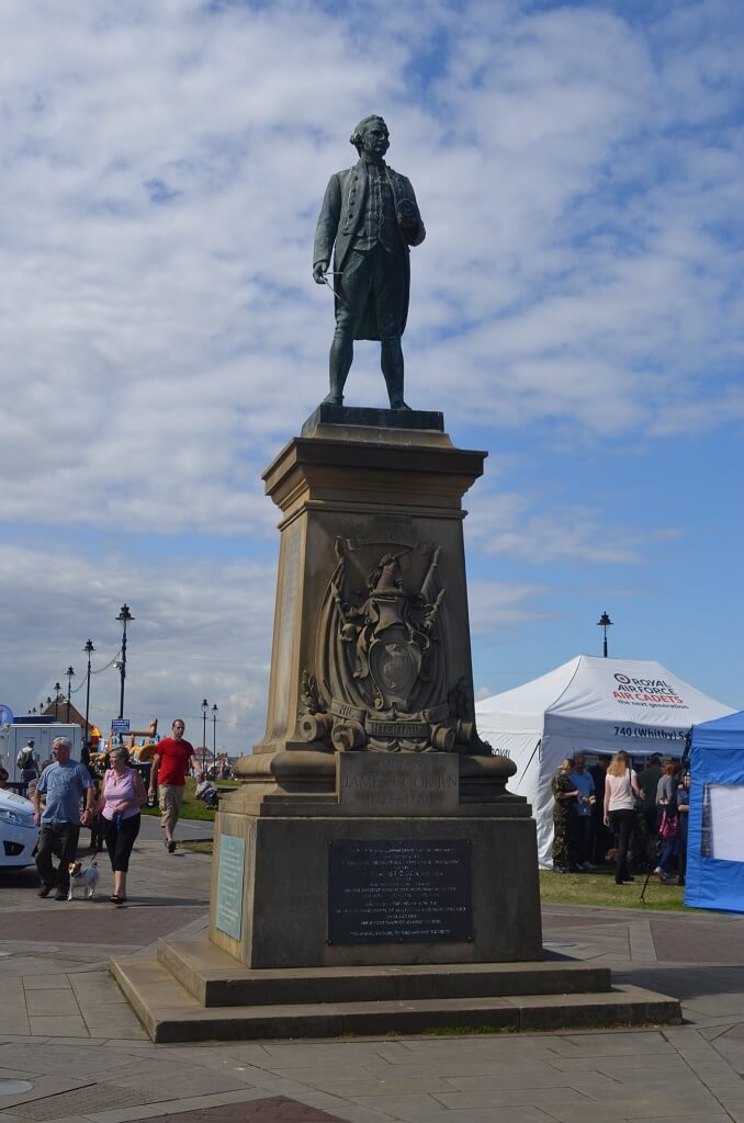 Statue of Captain Cook, North Terrace, Whitby