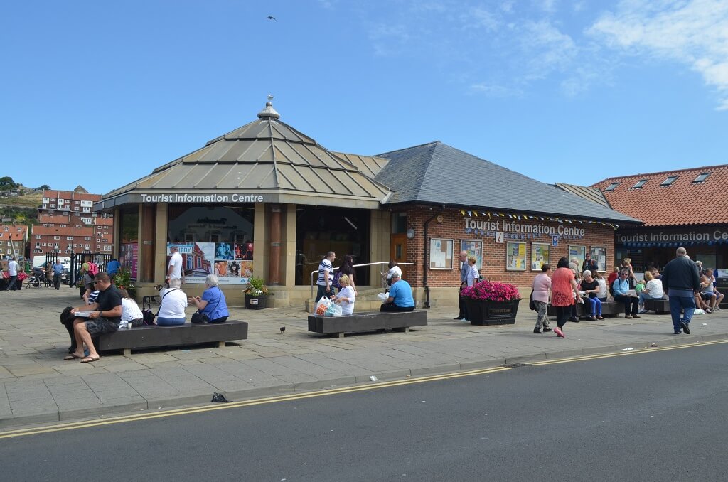 whitby tourist information centre opening hours
